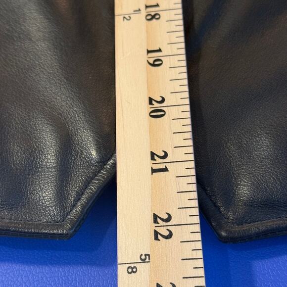 Harley-Davidson Women’s Leather Vest XL w/ Collectible Pins Lined - Picture 8 of 11